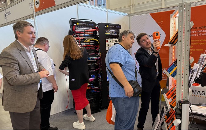 Сентябрь в двух событиях: LANMASTER на форумах ЦОД и ЭТМ